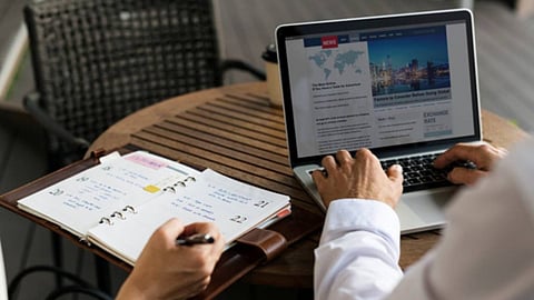 انتهاء المهلة التصحيحة للصحف الإلكترونية غدًا.. وهذه عقوبات المخالفين