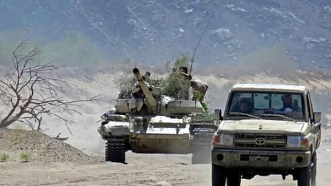 مصادر: وصول تعزيزات ودعم لوجستي من التحالف إلى مأرب