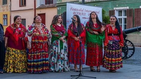 بعد تعقيمهن لعدة عقود.. سلوفاكيا تقدم اعتذارًا لنساء الغجر