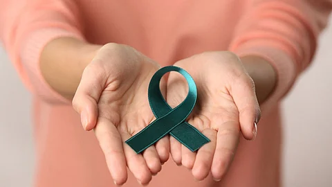 4 أعراض تنذر بسرطان عنق الرحم