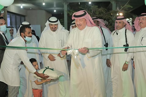 بالفيديو والصور.. أمير جازان يدشن برنامج ومعرض التوعوية الصحية الشاملة بكورنيش بيش