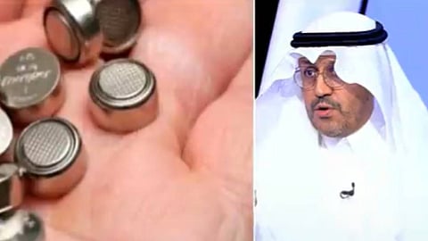 ابتلاع الأطفال للبطاريات.. استشاري يوضح المخاطر ويكشف عن أهمية «الساعات الذهبية»
