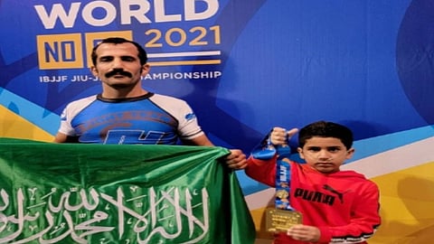 حقق بطولة العالم في الجوجيستو.. استقبال حافل للبطل السعودي محمد آل مخلص