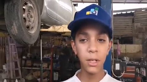 بهدف كسب الرزق.. قصة ملهمة لأشقاء احترفوا ميكانيكا السيارات