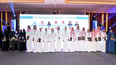 البنك العربي الوطني يكرم دفعة جديدة من منتسبي البرامج التطويرية لإدارة المواهب