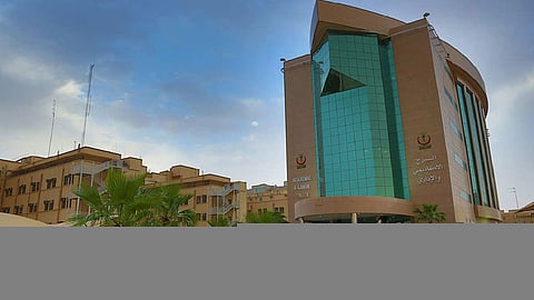 بعد إزالة ورم مزمن.. «الملك سعود الطبية» تنهي معاناة مريضة أربعينية حامل