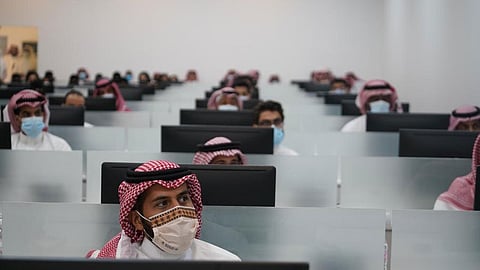 رئيس الهلال الأحمر السعودي يدشن برنامج الترحيل الطبي بنسخته الأولى بمكة المكرمة
