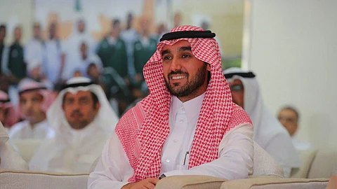 أول تعليق من وزير الرياضة عقب انطلاق بطولة «كأس العرب»