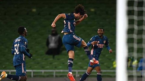 الاتحاد يتحرك لخطف متوسط ميدان أرسنال