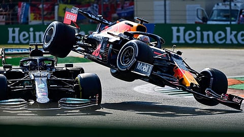 صراع فيرستابن وهاميلتون.. هل تكتب جدة الفصل الأخير في لعبة الكراسي الموسيقية؟