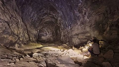 «ماكر الشياهين».. تعرف على أشهر كهف في المملكة لاصطياد الصقور النادرة