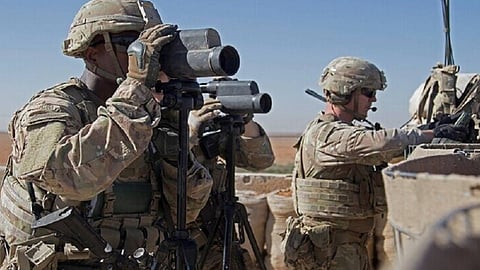 سماع دوي انفجارات داخل القاعدة الأمريكية في منطقة التنف بريف حمص