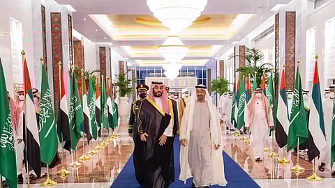 السعودية والإمارات.. استثمارات ضخمة تجعل من اقتصاد البلدين قاطرة الخليج