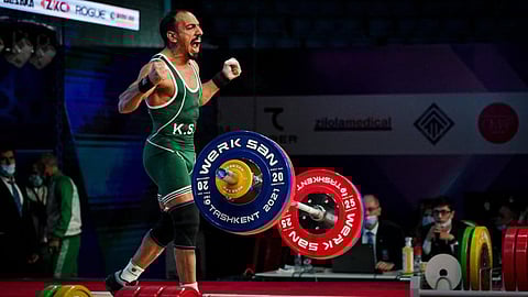 ذهبية تاريخية.. الفيصل يبارك إنجاز الرباع منصور آل سليم العالمي