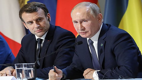 فرنسا تحذر روسيا من تداعيات خطيرة حال مهاجمة أوكرانيا