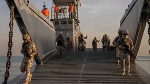 اختتام مناورات «جسر 22» بين القوات السعودية والبحرينية