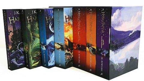 مقابل 471 ألف دولار.. بيع أحد أوائل نسخ الكتاب الأول لسلسلة هاري بوتر