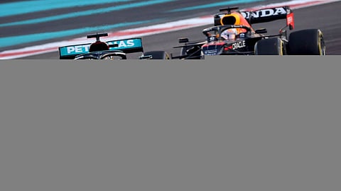 فورمولا – 1.. هاميلتون يتفوق في جولة التجارب الأخيرة لسباق أبوظبي