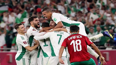 الجزائر تفوز على المغرب بركلات الترجيح وتصعد لقبل نهائي كأس العرب