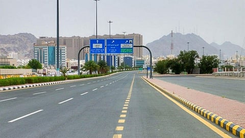 طقس الأحد.. سماء صحو إلى غائمة جزئيًا على معظم مناطق المملكة