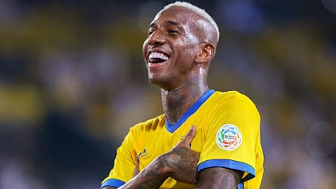 تاليسكا يرد بقوة على أنباء رحيله عن النصر