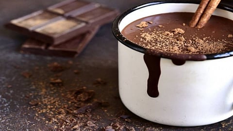 أضرار غير متوقعة عند تناول مشروب الشتاء المفضل