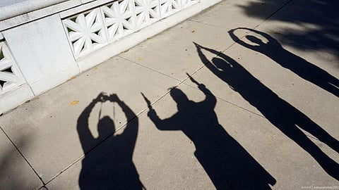 لماذا يطول الظل ويقصر يوميًّا وفصليّاً؟.. الزعاق يكشف التفاصيل