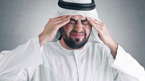 بالفيديو.. تعرف على الأسباب الأكثر شيوعًا وراء الصداع الصباحي