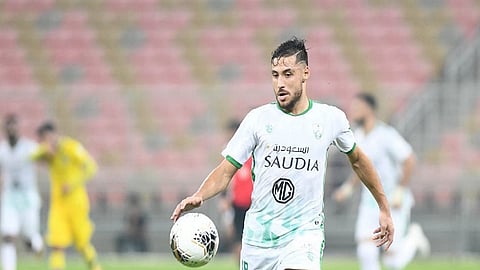 تطور مفاجئ.. الاتحاد يُزاحم مونبيليه على جناح الأهلي السابق