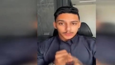 بالفيديو.. قصة شاب سعودي جنى ثروة طائلة من التجارة الإلكترونية