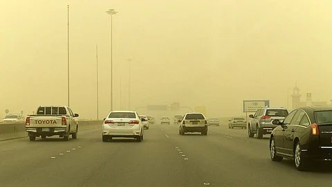 الأرصاد: رياح وأتربة في 4 مناطق.. وتدني مستوى الرؤية بمكة