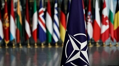 الدفاع الروسية: الناتو تخلى عن مشاريع تعاون معنا للتركيز على ردعنا عسكريًا