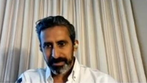 بالفيديو.. اكتشفه يوم زفاف ابنته.. «البدر» يعلن تفاصيل علاجه من السرطان