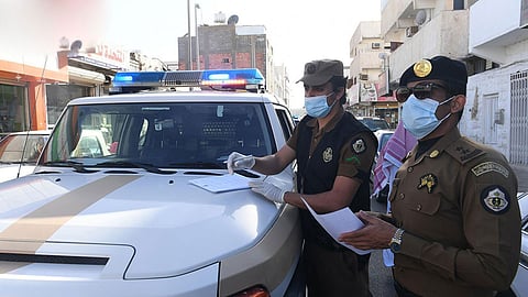 4159 مخالفة لإجراءات كورونا بالمملكة بعد إعادة الإلزام بارتداء الكمامة.. و5 مناطق تتصدر