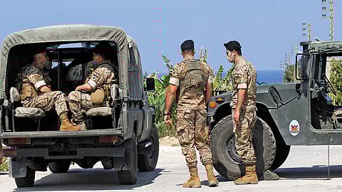 بالفيديو.. الجيش اللبناني يمنع حدوث مذبحة بعد اشتباك مسلح بين عائلتين في مناطق سيطرة حزب الله