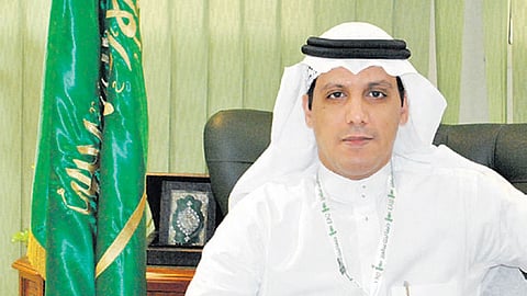 رئيس جامعة الأمير سطام يتسلم التقرير السنوي لكلية العلوم الطبية بوادي الدواسر