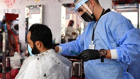 «البلديات» تكشف عن شروط نشاط التزيين النسائي والحلاقة الرجالية