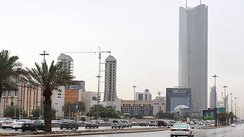 «الحصيني» يتوقع أجواءً باردة على معظم مناطق المملكة