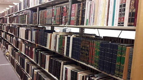 مدير المعهد العربي لإنماء المدن الأسبق يهدي مكتبته الخاصة لمكتبة الملك فهد الوطنية