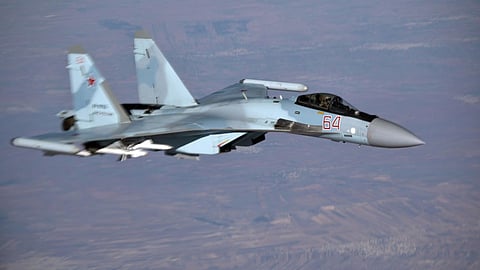 مقاتلة روسية تعترض طائرتين أمريكية ونرويجية فوق بحر «بارنتس»