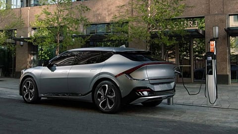 كيا ستبدأ الحجز المسبق للإصدار الأول من EV6 قريبًا