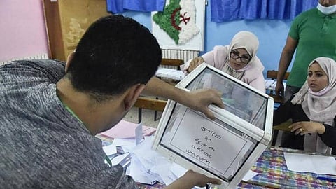 جبهة التحرير تتصدر نتائج الانتخابات التشريعية في الجزائر