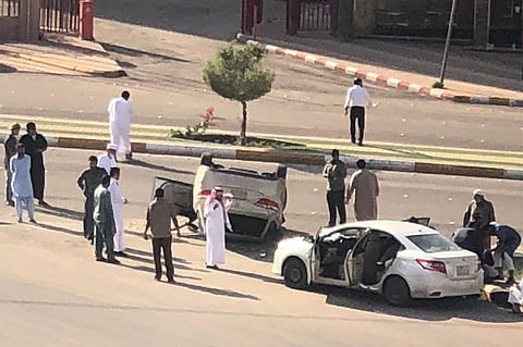 نجاة شقيقتين من الموت في انقلاب مركبة بالبكيرية