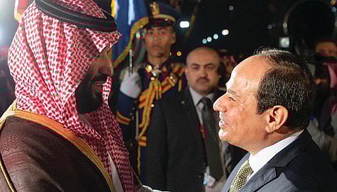 ولي العهد يصل القاهرة.. والرئيس السيسي في مقدمة مستقبليه