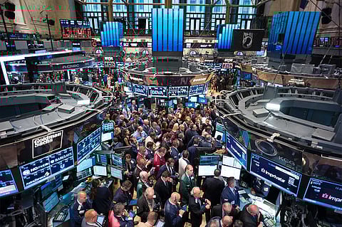 الأسهم الأمريكية تغلق على ارتفاع بختام جلسة الإثنين