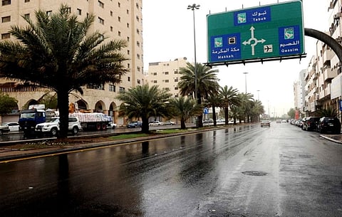 "الحصيني" يتوقع طقس إجازة نهاية الأسبوع بعدة مناطق