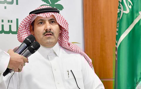 السفير آل جابر: دعم السعودية رفع قيمة الريال اليمني