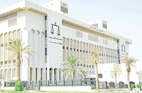 "جنايات الكويت" تحبس متهمين تستروا على خلية العبدلي