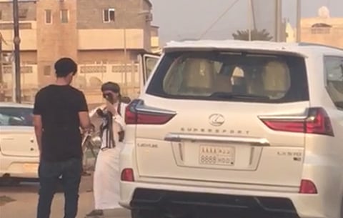 الإطاحة بشاب أطلق النار عشوائيًّا في حفل زفاف بجازان