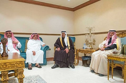 نائب أمير الرياض يعزي في وفاة فهد بن سعود بن هذلول آل ثنيان